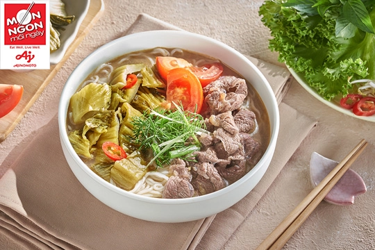 Bún bắp bò cải chua